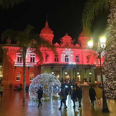 Petit Coin Ensoleille * בוסוליי